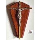 CROCEFISSO MAGNETICO  per cruscotto auto  anni '60 / 7,0 x 4 ,5    base in legno