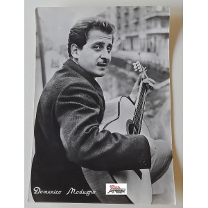 DOMENICO   MODUGNO   -   Foto  -  Cartolina  in  B/N      (nuova )