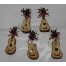 10 Addobbi a forma di chitarrina assortiti per Albero di Natale (legno di balsa)